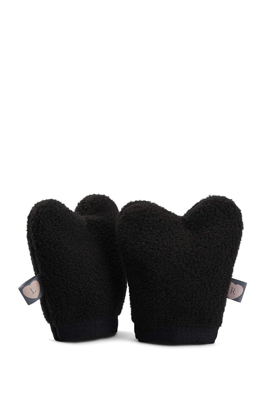 Eye Love It by Cloth in a Box - Reusable Heart Shaped Eye Makeup Remover Pads | Easily Fits On Fingers | Fresh and Clean Skin | Soft and Gentle | Mesh Carry Bag Included |